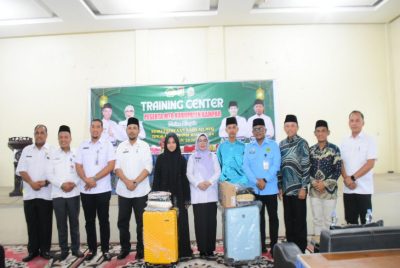 Wabup Misharti Lepas Kafilah MTQ Kampar ke Kuansing: “Tampilkan Kemampuan Terbaik, Harumkan Nama Daerah!”